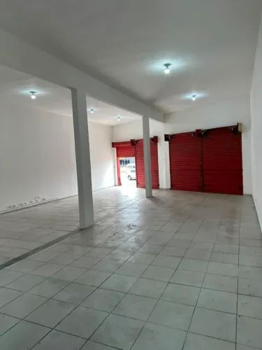 Loja para locação ao lado da Padaria Padua no bairro Santa Terezinha em BH