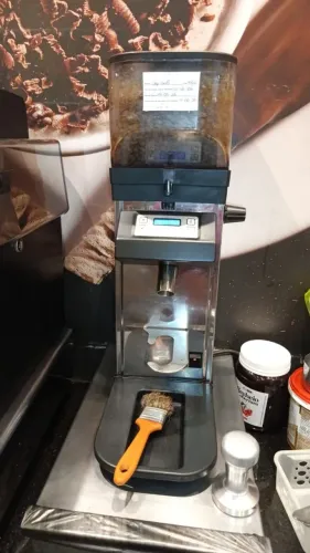 Moedor de Café Profissional com Display Digital