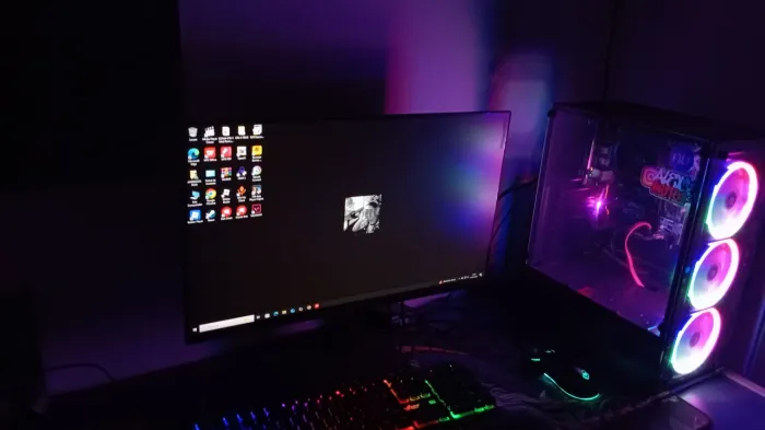 PC Gamer Ryzen 5 5600G + Vega 7 + Mouse e Teclado, 16GB RAM, SSD 450GB