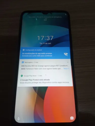 Celular barato Motorola moto E7 (tela trincada)