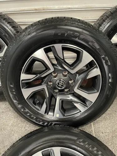 RODAS SW4 HILUX ARO 18 PNEUS 