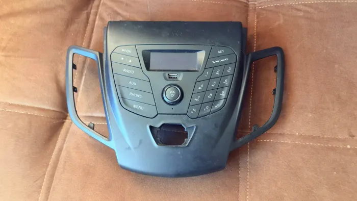 Rádio comando som original Ford New Fiesta