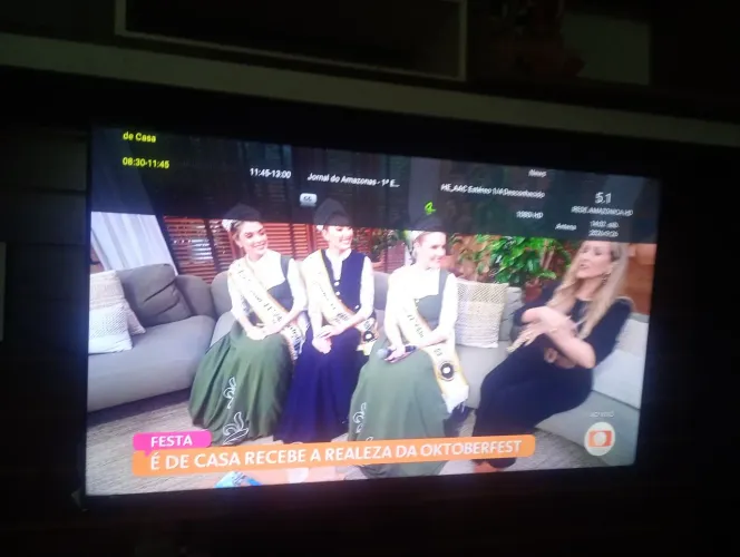 Vendo uma TV