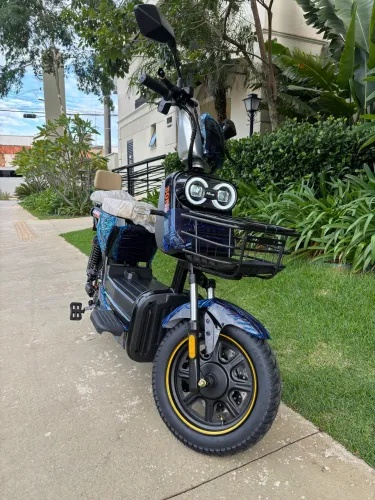 Scooter Elétrica Nova