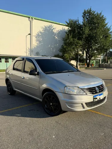 Renault Logan Expression Hi-flex 1.6 8V 4P 2012