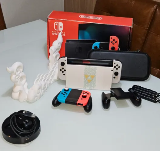 Nintendo Switch V2 com Caixa Original