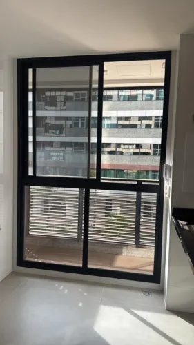 Esquadria - janela em aluminio 1,66 largura x 2,40m altura