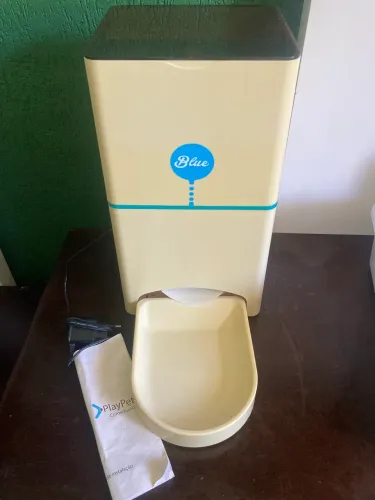 Comedouro PlayPet Cão e Gato