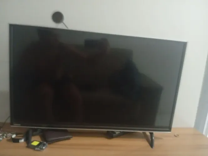 VENDO TV APENAS SEM SAIR IMAGENS, LIGANDO TUDO CERTO
