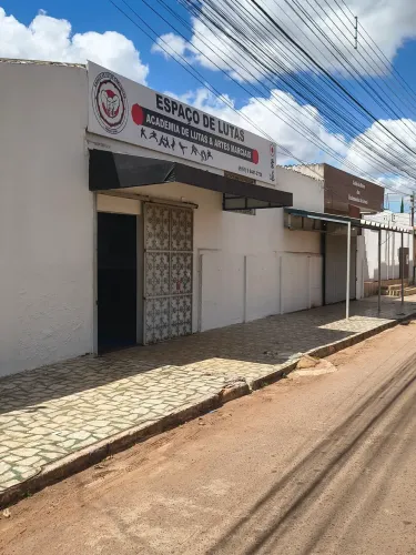 Aluga-se loja academia de judô 1500,00