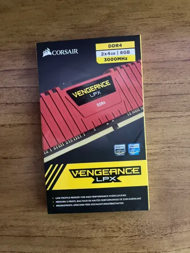Memória Ram Corsair Vengeance Lpx 2x4gb / Ddr4 / 3000mhz