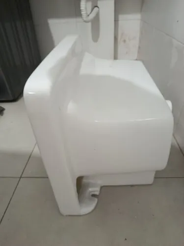 Pia de porcelana para lavabo