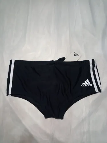 Sunga praia adidas tamanho P original, com etiqueta. 