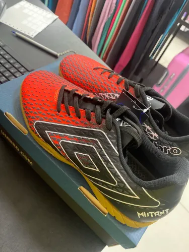 TENIS FUTSAL UMBRO MUTANT