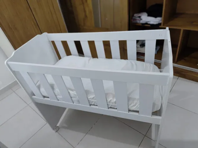 Vendo mini berço completo