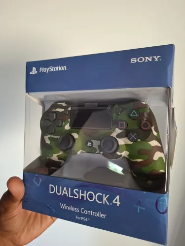 Controle de ps4 camuflado novo na caixa 