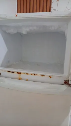 Vendo geladeira consul funcionando perfeitamente 