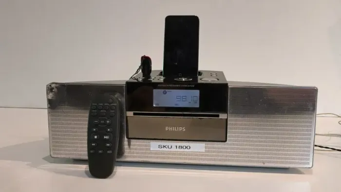 Mini System Philips DCM230 (LEIA A DESCRIÇÃO ) - não funciona cd 