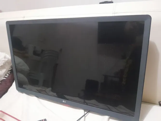 TV LG SMART - 32 POLEGADAS