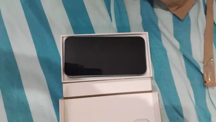 iPhone 14 azul 128gb + Caixa
