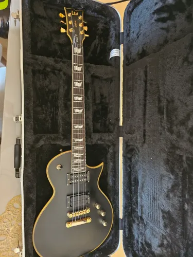 ESP LTD EC-1000 Deluxe Korea - Vintage Black - Case Thomann - DiMarzio X2N + Air Norton