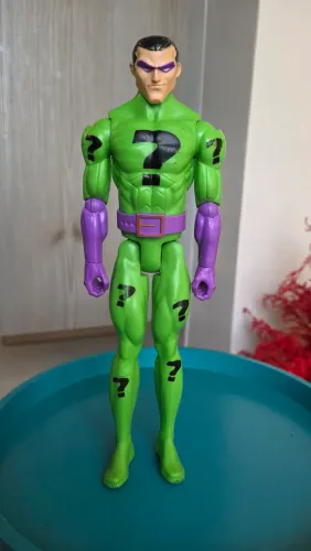 Boneco Charada da DC