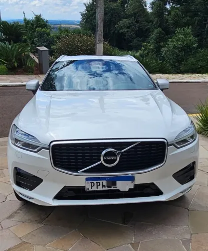 Volvo XC 60 T-5 R-design 2.0 AWD 5P 2018