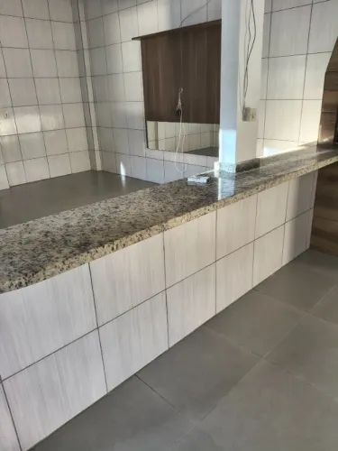 Casa com 3 quartos, carianos