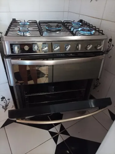 Fogão usado em ótimas condições!