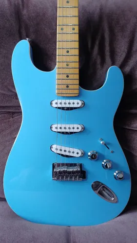 Fender stratocaster Aerodyne 