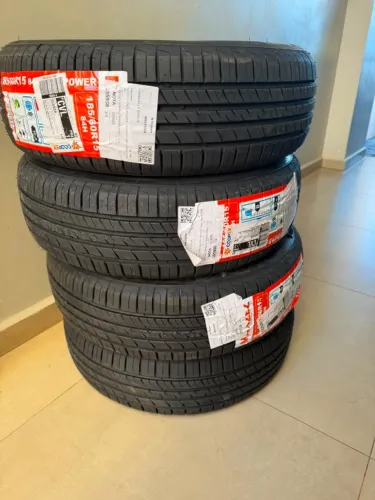 Parcelo no Cartao. Pneu 185 60 R15 Novo