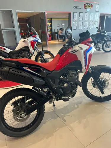 Honda Sahara 300 Rally ABS Flex 2026