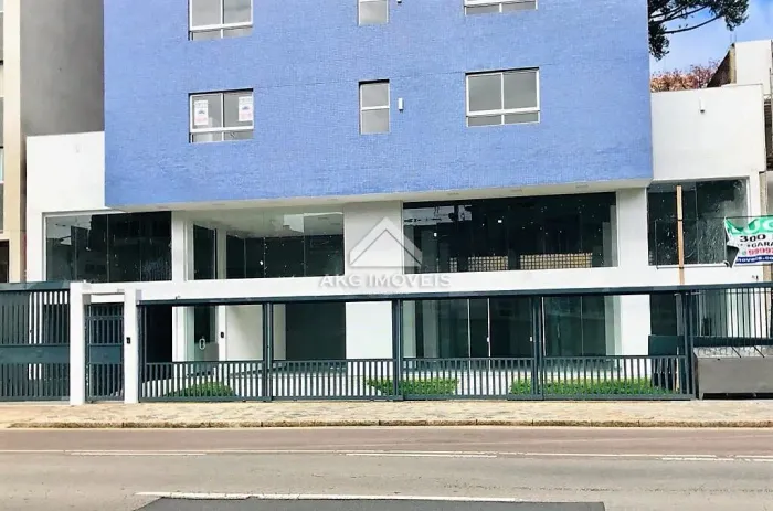 STUDIO SEMIMOBILIADO PARA ALUGAR NO CENTRO DE CURITIBA EM FRENTE À UTFPR E PRÓXIMO AO SHO