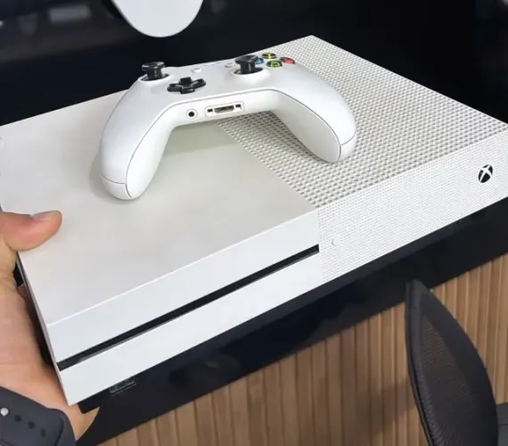 X Box One S 500gb