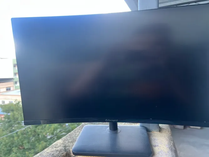 MONITOR TELA CURVA 27 COM DEFEITO DE LINHAS NA TELA TROCO POR TV 32