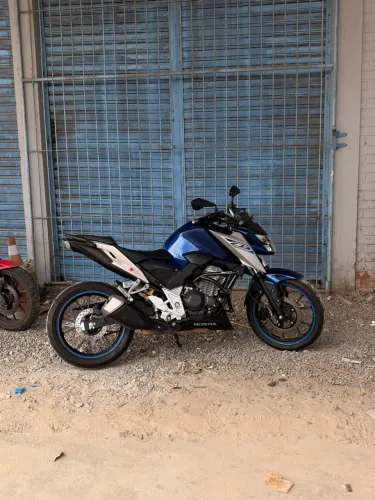Honda CB 300f Twister ABS 2026