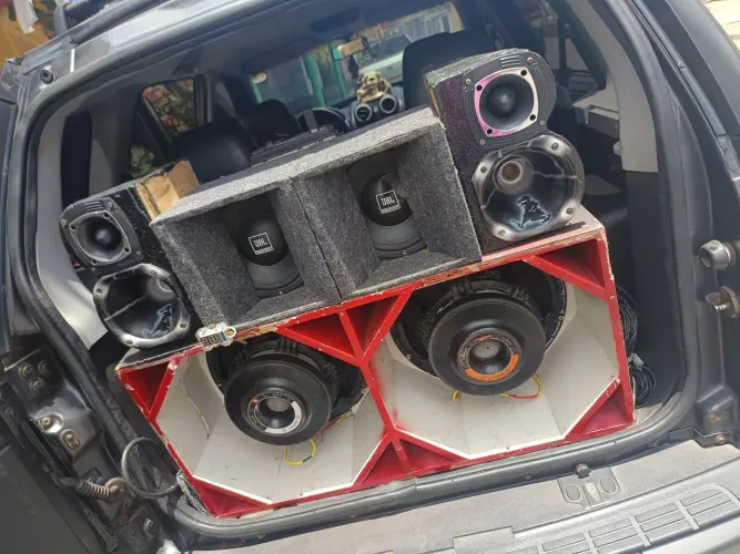Som automotivo completo 