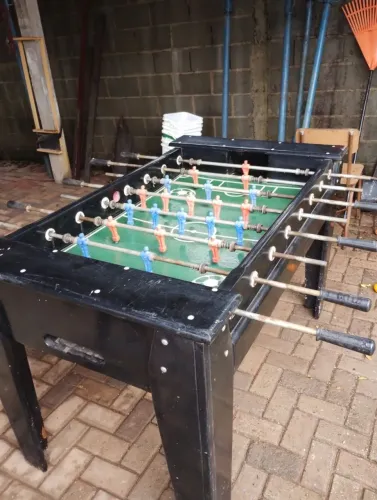 Mesa de pimbolim