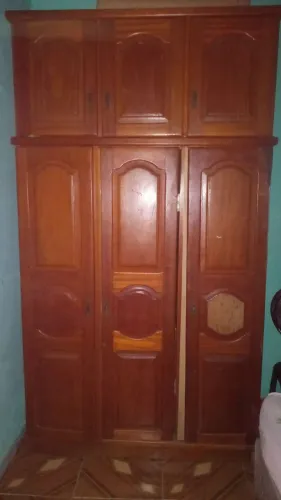 Guarda Roupa de madeira cerejeira