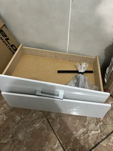Vendo gaveteira branca para roupas