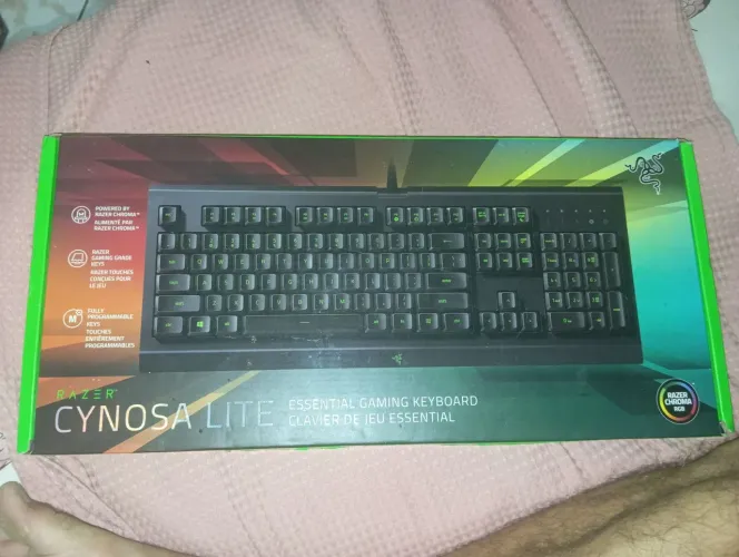 Teclado gamer Razer Rgb ( lacrado sem uso)