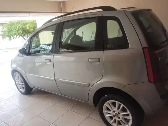 Fiat Idea ELX 1.4 MPI Fire Flex 8V 5P 2010