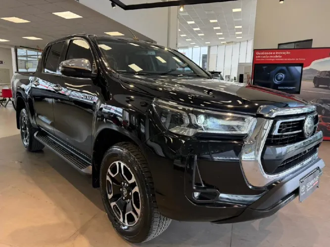 Toyota Hilux CD SRX 4X4 2.8 TDI 16V Diesel Aut. 2023