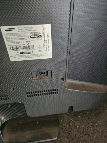 Televisão com defeito