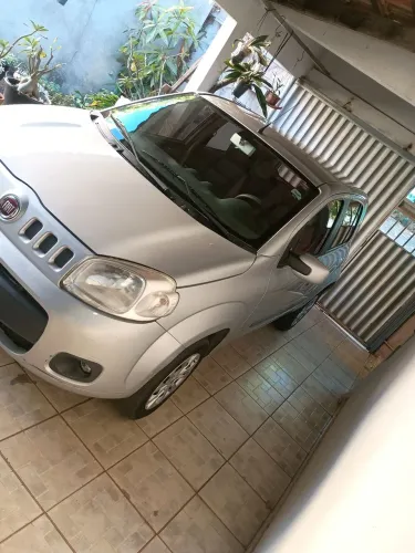 Fiat Uno Vivace/rua 1.0 EVO Fire Flex 8V 5P 2011