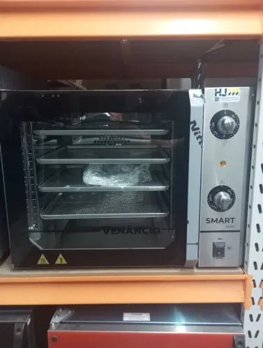 NZ. Forno elétrico convector 4 assadeiras Venâncio