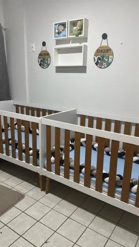 VENDO BERÇO POUCO USADO COM COLCHÃO