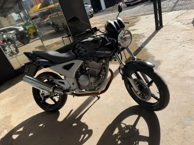 CB TWister 250 