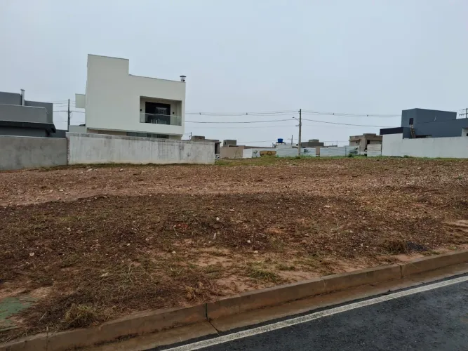 Vendo terreno Condomínio Brisas- aceito carro