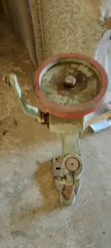 Furadeira  de bancada  antiga  raridade 